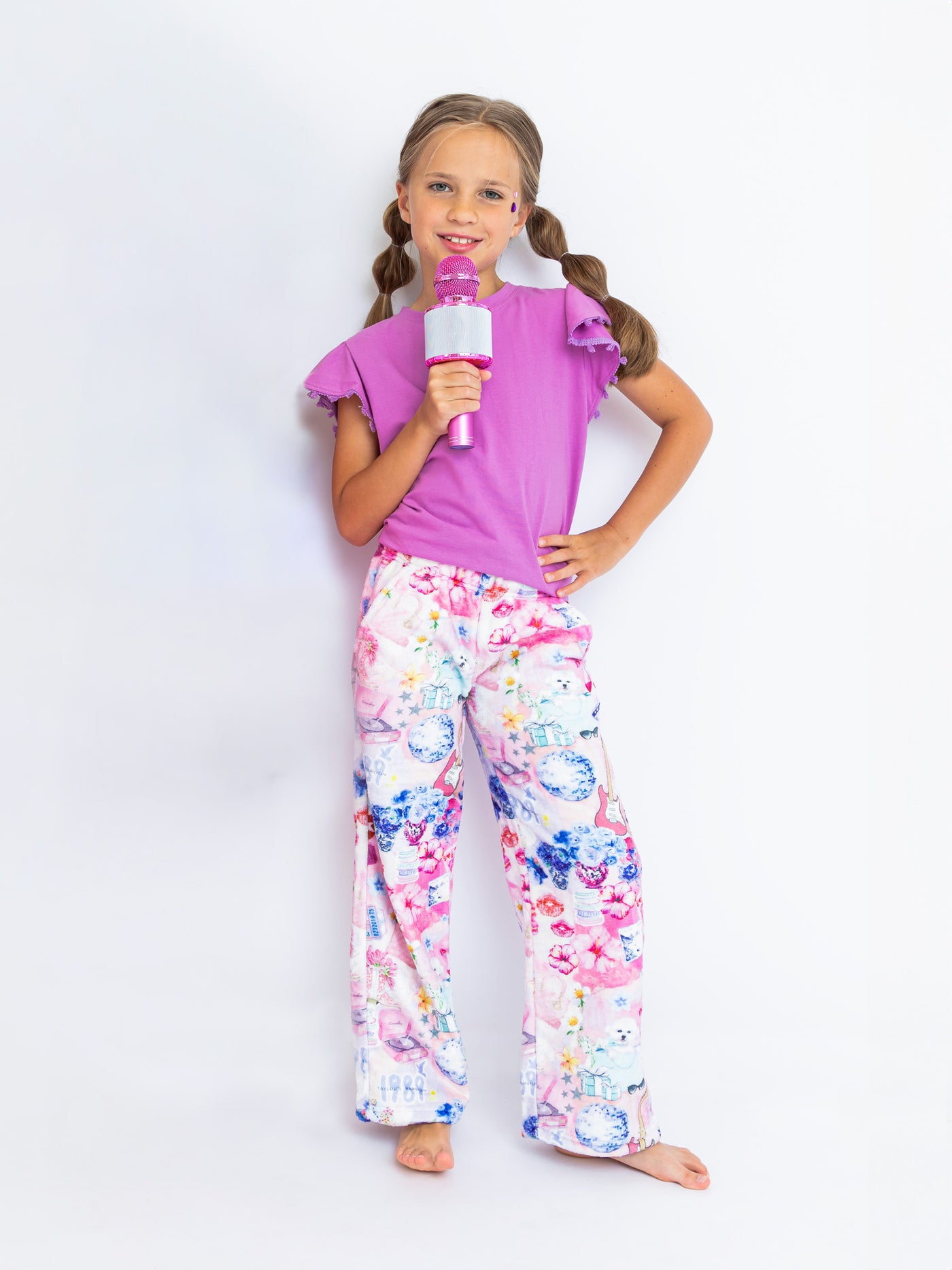 girls plush loungewear pant with girly print